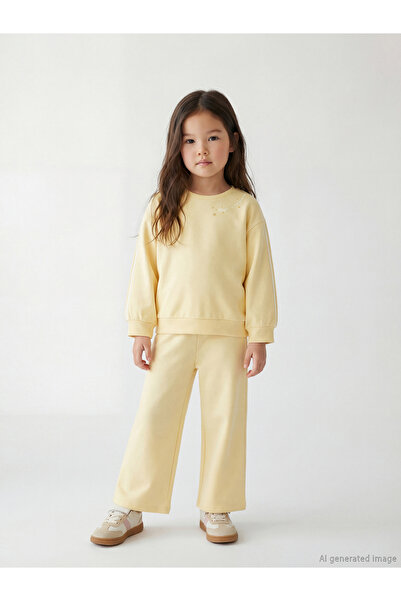 LC Waikiki Hanorac și pantaloni de trening pentru fete, cu imprimeu Sparkly C...