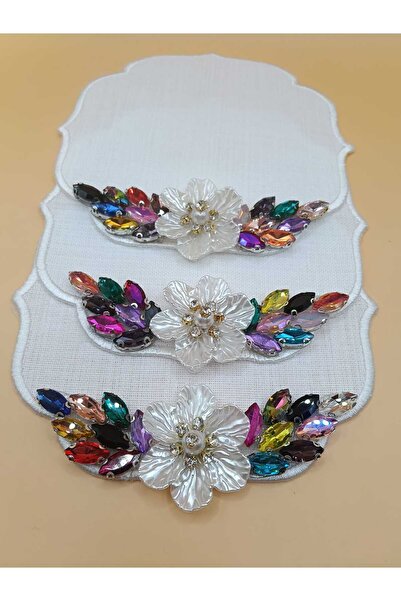 ZEYNEP ELA KAHVE YANI ÇİÇEK MODEL KOKTEYL SUNUM PEÇETE 3 ADET BEYAZ