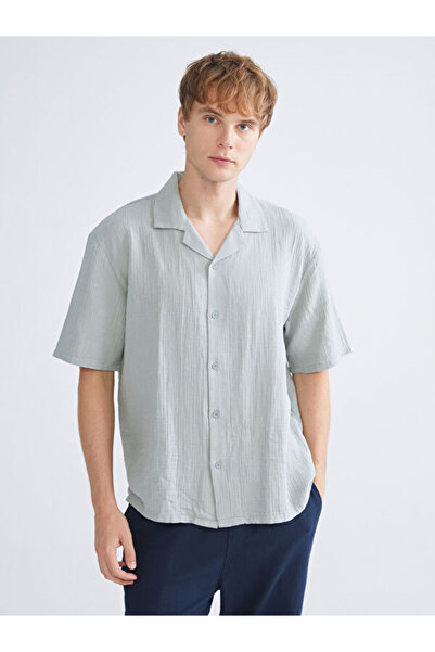 LC Waikiki Rmz Gi̇yi̇m Farkiyla Comfortable Fit Cuban Roba Collar Short Sleev...