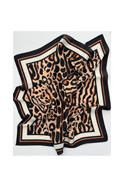 Accessories Стилен дамски шал с леопардов принт и копринен вид