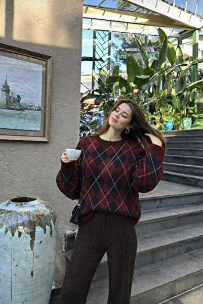 MODASPARK Burgundy Navy Blue Diamond Pattern Crew Neck Oversize Women's Knitw...