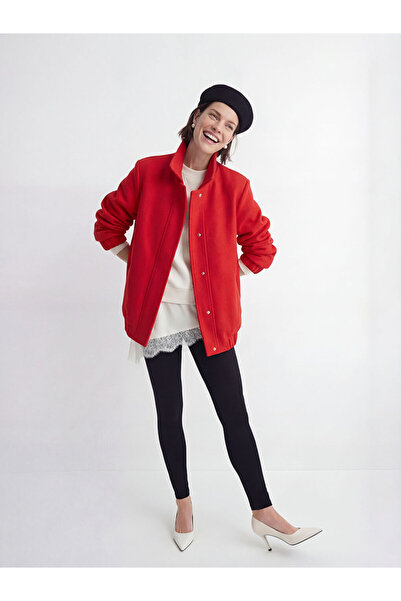 LC Waikiki سترة نسائية حمراء بياقة بولو من نوع بومبر