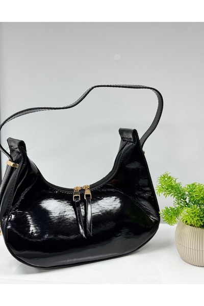VLDORO D’Oro Glossy Black Edition |   Stylish Single Compartment Bag
