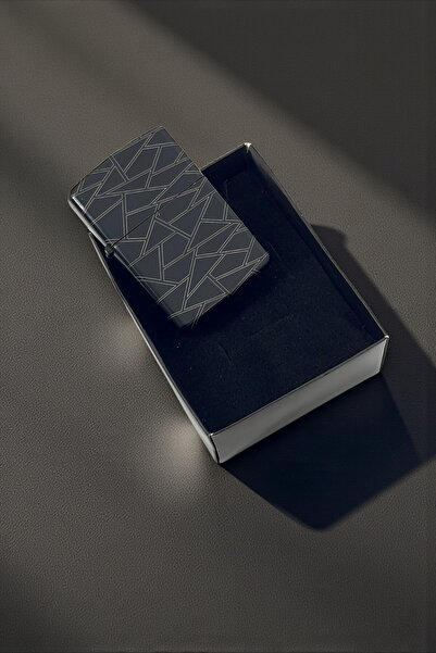 SürLaz Sevgililer Günü Hediyesi Özel İşlemeli Benzinli Çakmak Kutulu