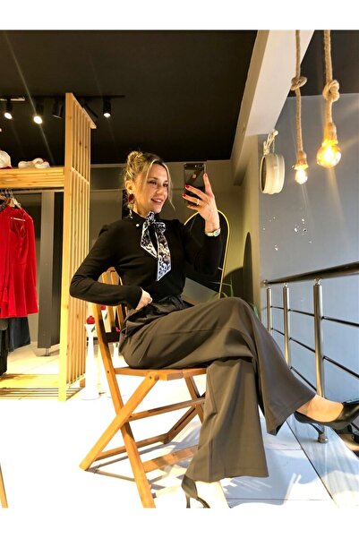 Gözde Tasarım Butik Women's Black Color Polo Collar Scarf Tricot Sweater