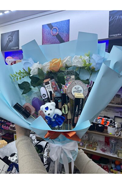 UMAY FLOWERS Kozmetik Dolu Özel Tasarım Hediye Buketi – Yapay Gül Detaylı, Ay...