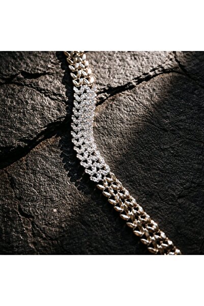 XUPING JEWELRY سوار على شكل ورقة شجر من Xuping مرصع بحجر الزركون بلون الذهب ا...