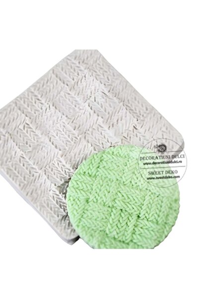 Decoratiuni Dulci Mulaj модел impletitura patratele crosetate