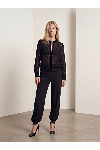 LC Waikiki SEZON NOU DE LA GÜLİS GİYİM: Guler tip Judge negru Dant dantelă luz