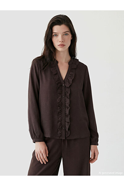 LC Waikiki بلوزة مكشكشة بياقة روبا من UZG STORE للنساء الأنيقات