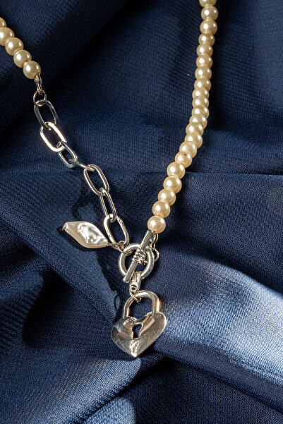 HediyemStil Asymmetric Pearl and Chain Combination Heart Lock Necklace