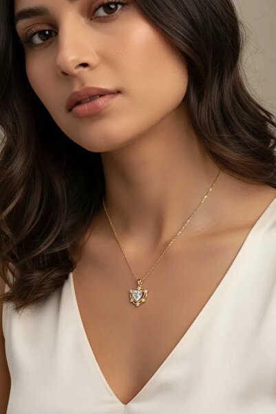 Clariss Çelik Zincir Gold Renk Kalp Model Zirkon Taşlı Kadın Kolye