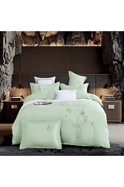 OEM Luxury Double Bed Linen with Elegant Embroidery, 4-Piece Set