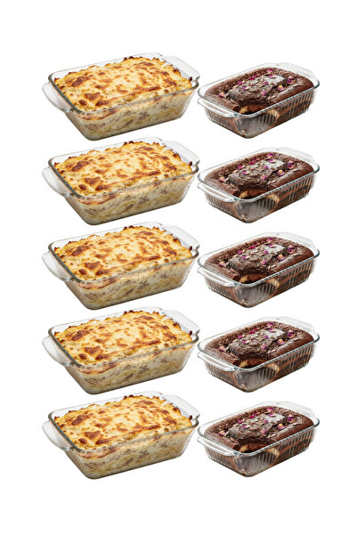 Generic A cake and béchamel sauce set to complete your dinner - Erex decorati...