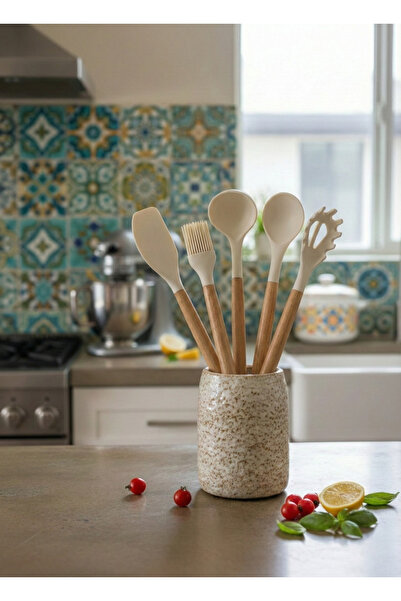 Tiran Natura 5 Parça Bambu Saplı Isıya Dayanıklı Krem Silikon Mutfak Servis Seti