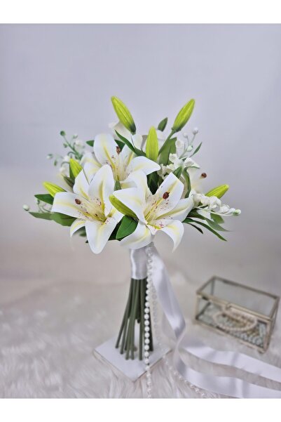 Buketlife Lilyum gelinbuketi gelinçiçeği ve yakaçiçeği