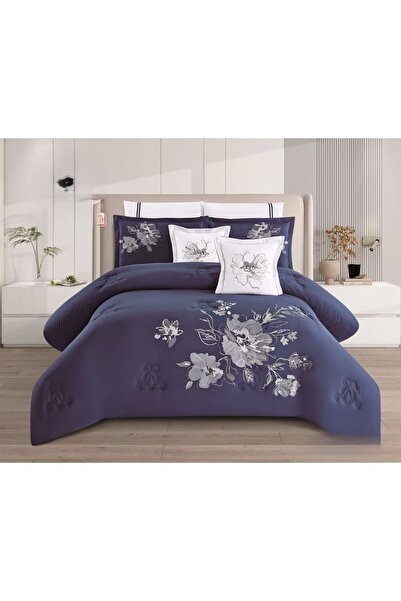xi Duo Duo A summer double bedsheet set with a royal embroidered design, offe...