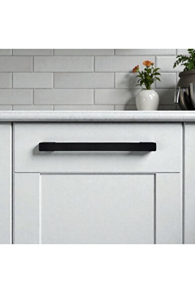 KULP CENTER 192-224 mm Mat Siyah 1.Sınıf Zamak Favori Mobilya Kulpu