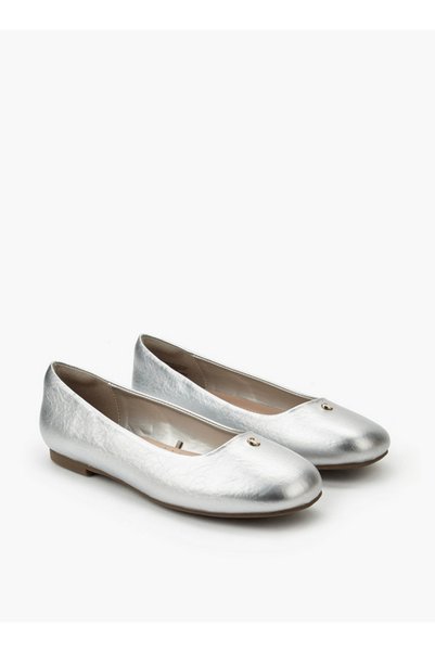 Le Confort Women Metal Accent Ballerina Shoes