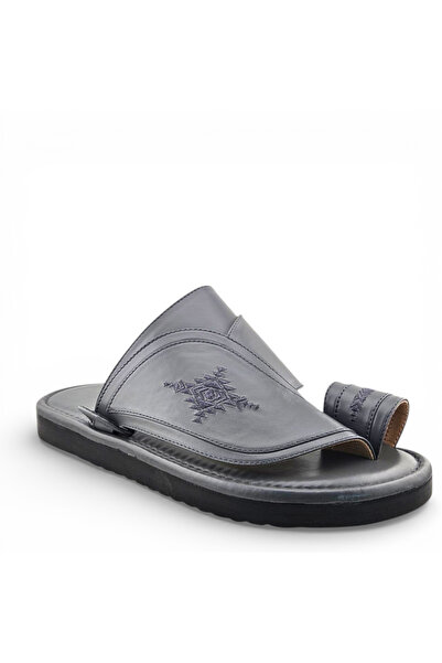 Footprint نعال مريحة وأنيقة