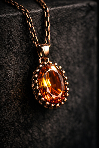 İyyaKee Kadın Renk Değiştiren Doğal Zultanit Taşlı Saf Bakır Zincir Kolye