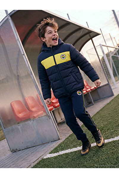 LC Waikiki Rmz Gi̇yi̇m Farki̇yla Licensed Embroidered Boys' Sweatpants