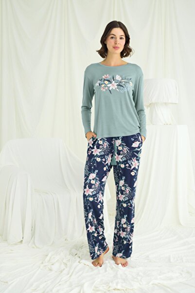Findit Printed Pajama Set with Floral and Leaf Pattern