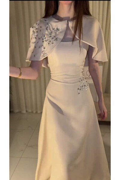 Barbie Fashion Two Piece Sets - Beige - Midi