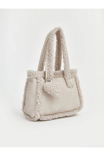 LC Waikiki Girl's Plush Handbag with Ecru Heart Accessories