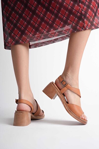 AYAKKABİSEPETİ GENUINE LEATHER WOMEN SANDALS