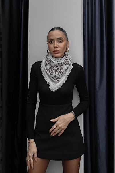 Havoş Șal din tricotaj cu model, mărime mică, ecru