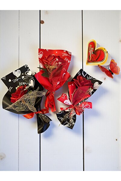 GAGGA GIFT باقة زهور صناعية متوسطة الحجم (الفراشة وورق الملاحظات هما هدايا.)