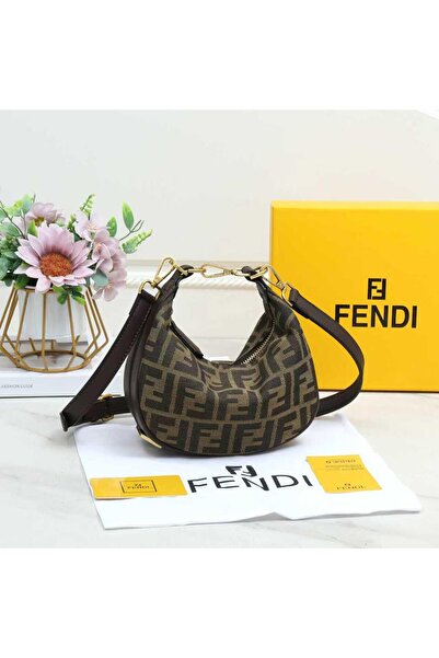 bag Shoulder bag with accessories