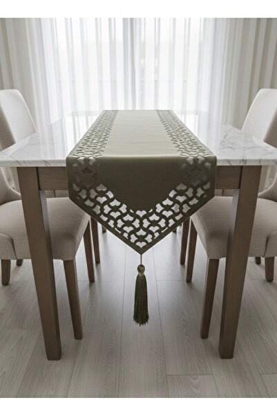 MİNOZA مفرش طاولة مزخرف من قماش المخمل من أموريس موديل، مزين بالتفاصيل والشراشيب