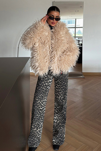 Eyyo Beige Mayfair Oversize Plush Fur Jacket Ate-4319