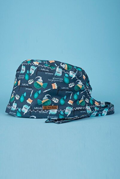 Saatistan Cerrahi Bone, Anestezi Desenli, Yüksek Kalite, Konforlu ve Dayanıklı