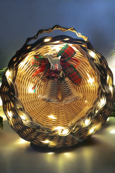 MaviMarinUrla El Yapımı Bambu Rattan Işıklı Duvar Sepeti Çan Detaylı Hasır Ka...