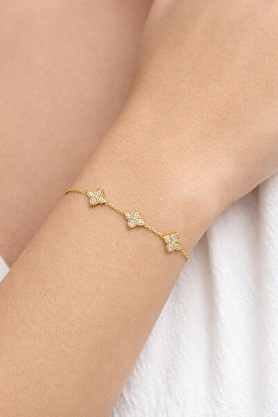 stylishaccessories سوار من ستايلش بالكريستال أنيق باللون الذهبية