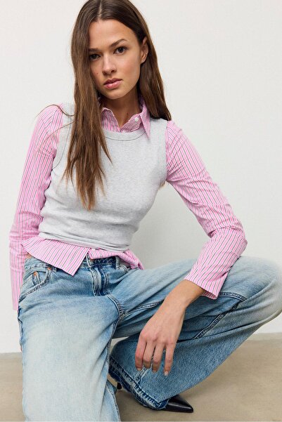 Stradivarius Fitted shirt with underbust seam