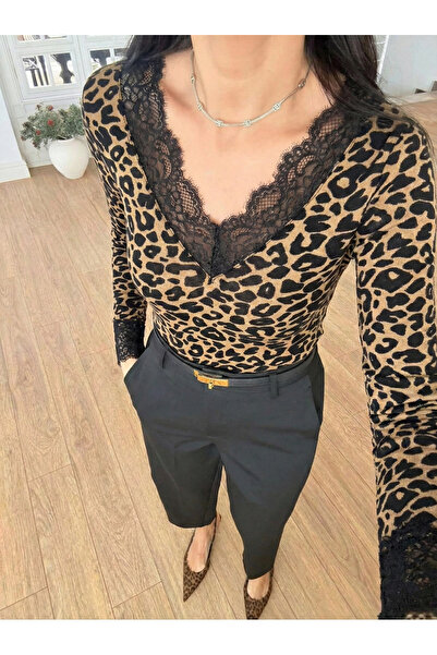 TLG GİYİM Bluză ultra-ușoară din cașmir cu decolteu în V și detaliu din dante...