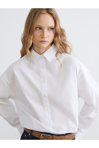 LC Waikiki قميص نسائي واسع من قماش البوبلين