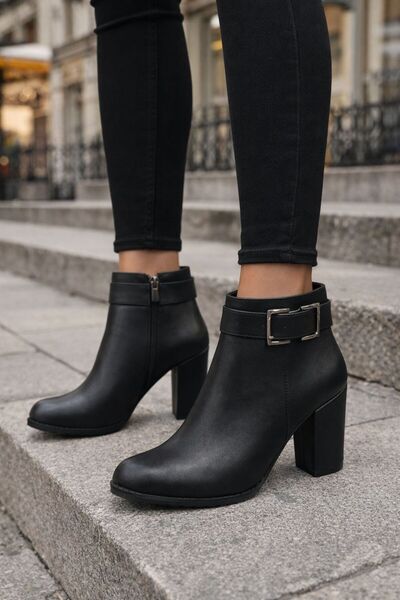 Daloğlu Women's Heeled Boots with Buckle Detail