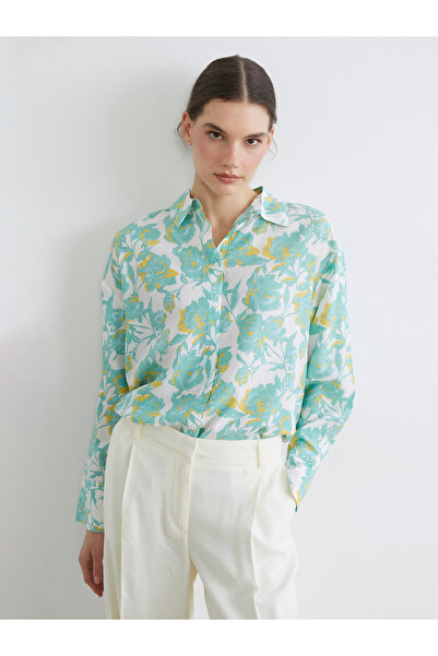 LC Waikiki قميص نسائي فضفاض مزين بالزهور