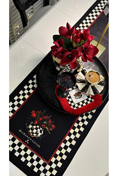 Nef’s Atelier Siyah Beyaz Dama Desenli Kırmızı Çiçek Detaylı Runner 40X110 CM