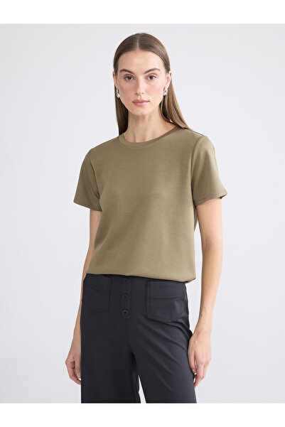 LC Waikiki تيشيرت نسائي ناعم الملمس برقبة دائرية