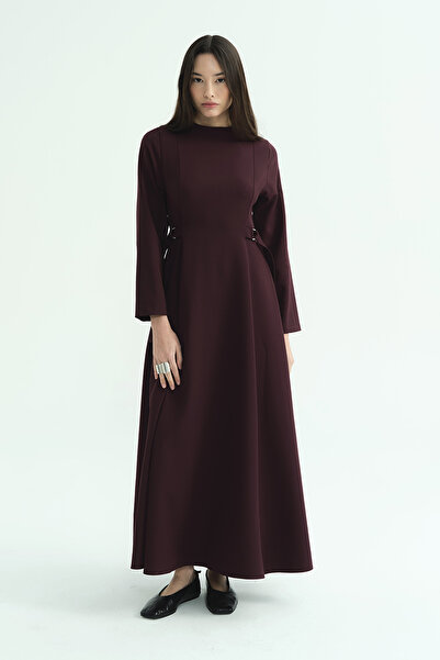 Hooopstore D Buckle Detailed Long Burgundy Dress