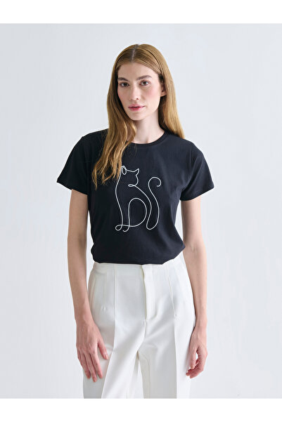 LC Waikiki طاقم الرقبة المطبوعة تي شيرت المرأة