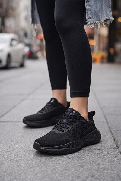 Owndays حذاء رياضي أسود Z-4385