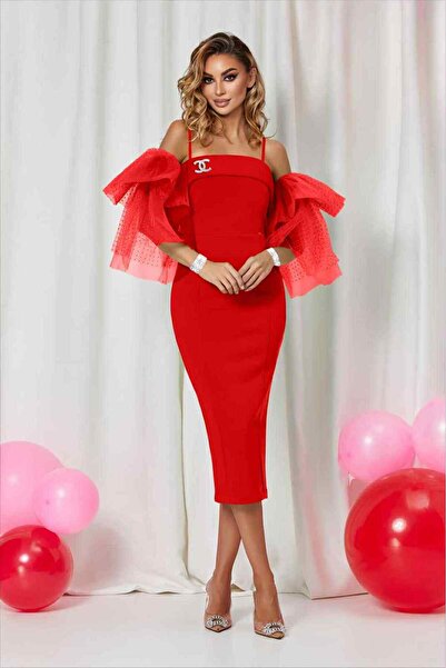 Chanttal ELEGANT DRESS WITH GIFT BROOCH