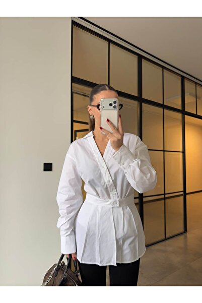 BB Bensu Buyruk ECRU ДВУРЕДНА ПОПЛИНОВА РИЗА С ДЕТАЙЛИ В ТАЛИЯТА